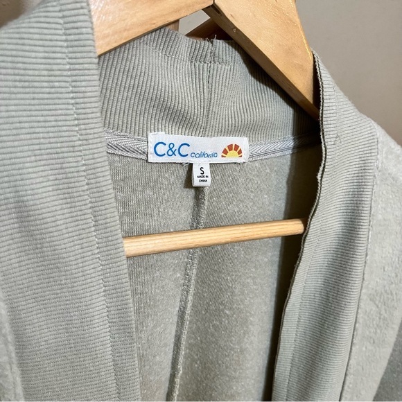 ✨C&C California Grey knit cocoon cardigan, size small - Picture 5 of 11